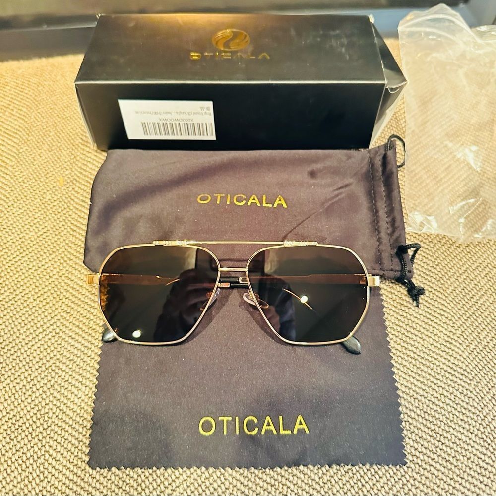 Sunglasses New In Box - Picture 10 of 10